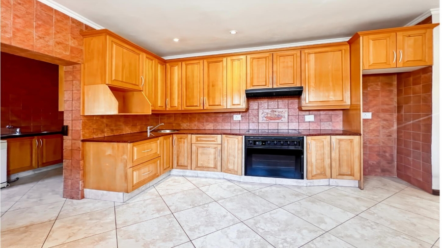 3 Bedroom Property for Sale in Lonehill Gauteng