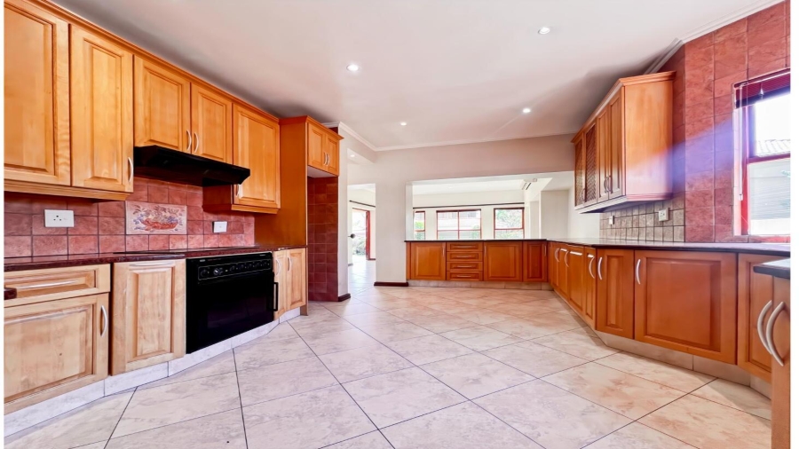 3 Bedroom Property for Sale in Lonehill Gauteng