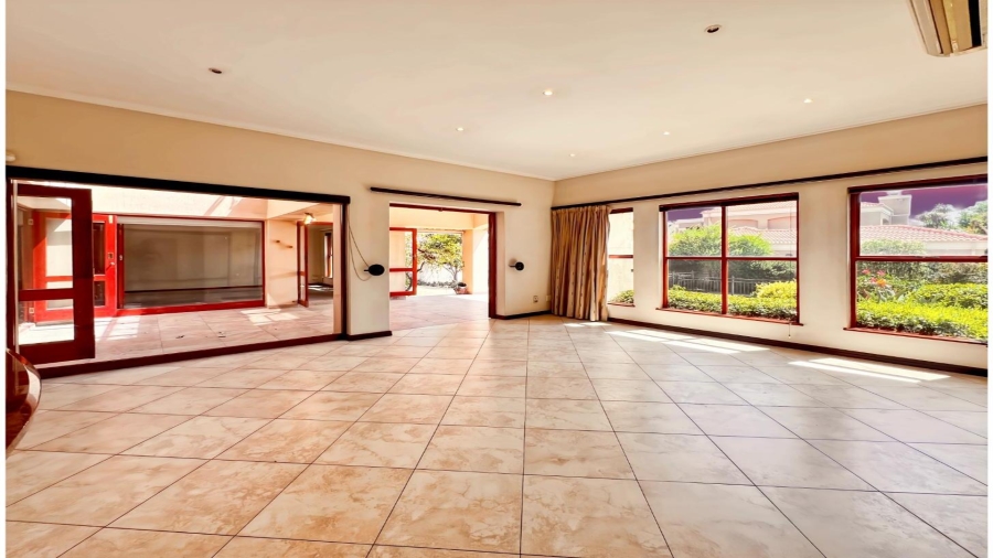 3 Bedroom Property for Sale in Lonehill Gauteng