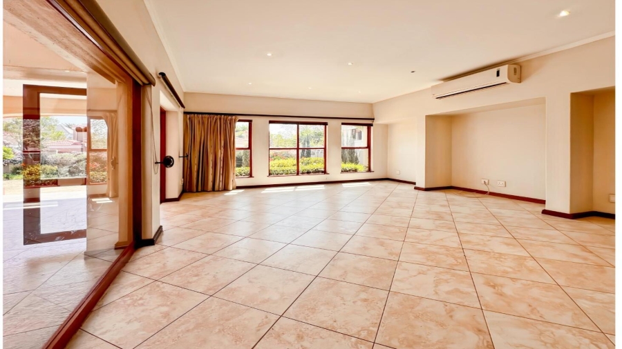 3 Bedroom Property for Sale in Lonehill Gauteng