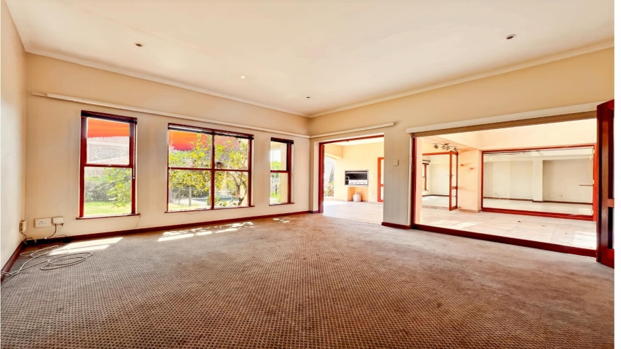 3 Bedroom Property for Sale in Lonehill Gauteng