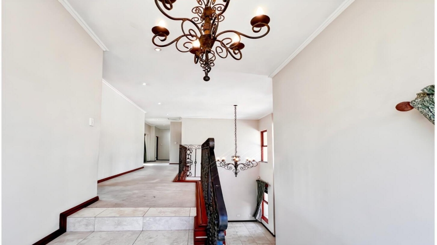 3 Bedroom Property for Sale in Lonehill Gauteng