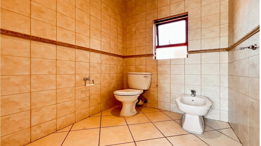 3 Bedroom Property for Sale in Lonehill Gauteng