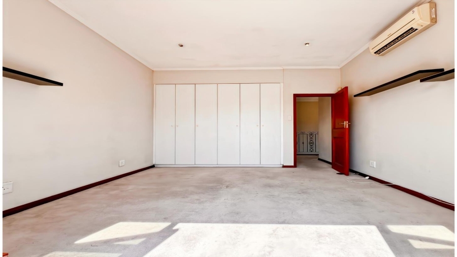 3 Bedroom Property for Sale in Lonehill Gauteng