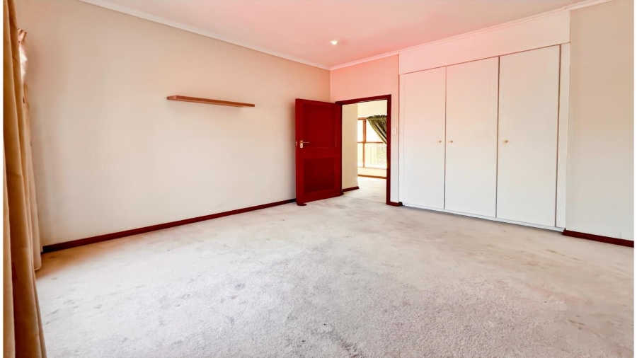3 Bedroom Property for Sale in Lonehill Gauteng