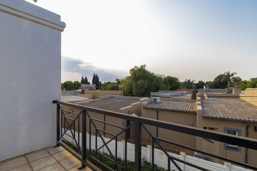 3 Bedroom Property for Sale in Faerie Glen Gauteng