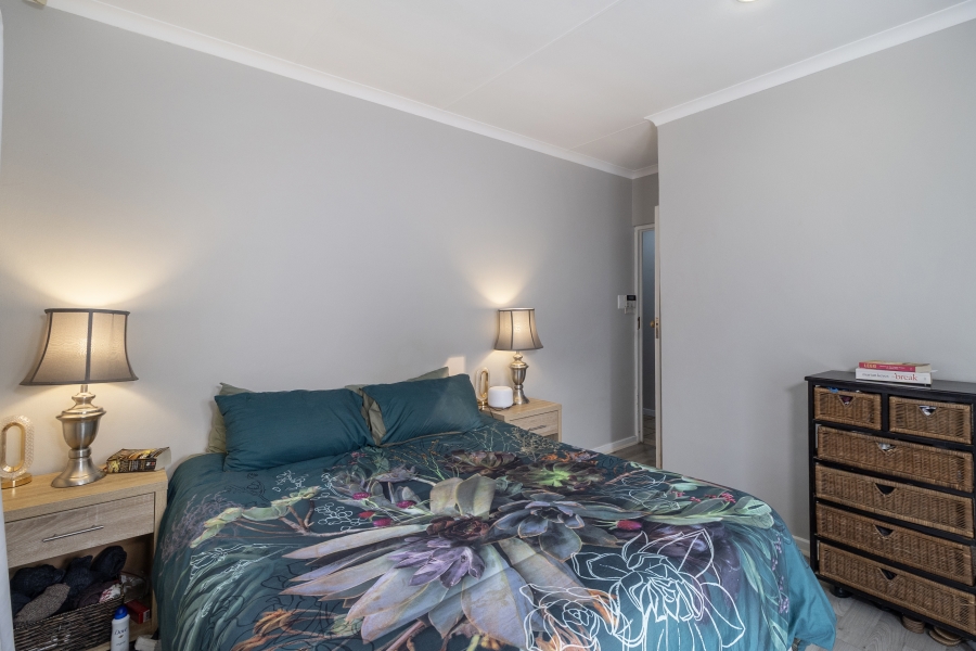 3 Bedroom Property for Sale in Faerie Glen Gauteng