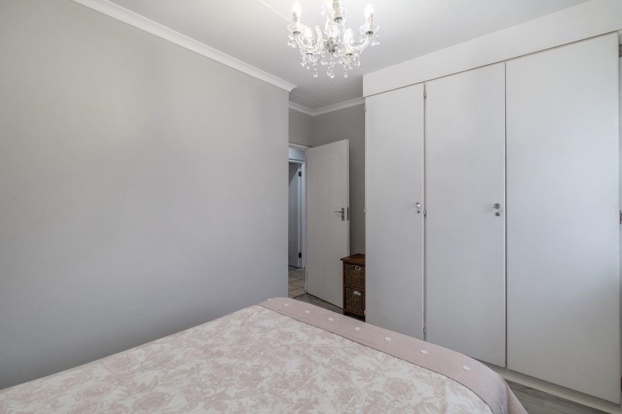 3 Bedroom Property for Sale in Faerie Glen Gauteng