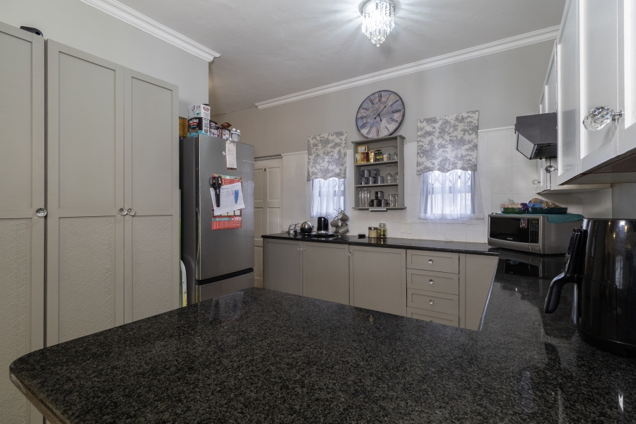 3 Bedroom Property for Sale in Faerie Glen Gauteng