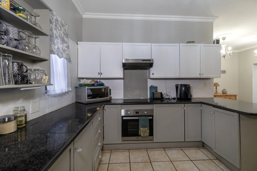 3 Bedroom Property for Sale in Faerie Glen Gauteng
