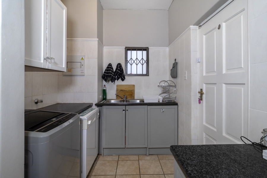 3 Bedroom Property for Sale in Faerie Glen Gauteng