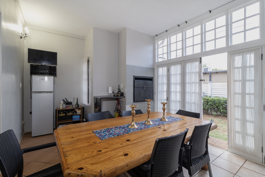3 Bedroom Property for Sale in Faerie Glen Gauteng