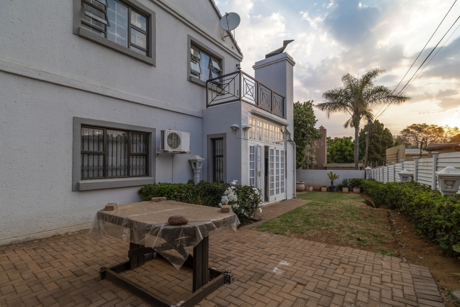 3 Bedroom Property for Sale in Faerie Glen Gauteng