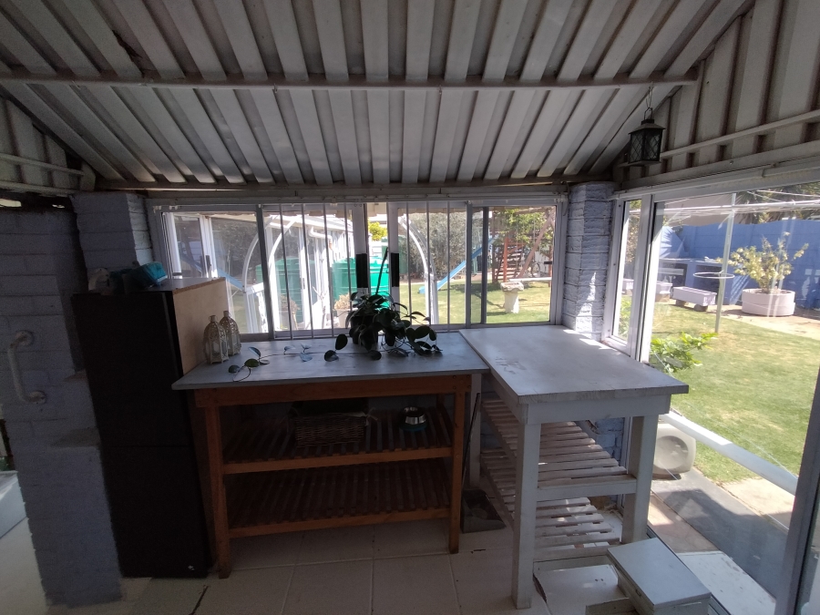 3 Bedroom Property for Sale in Discovery Gauteng