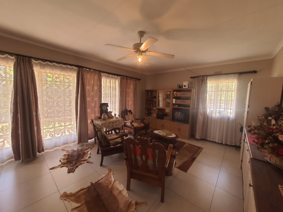 3 Bedroom Property for Sale in Vanderbijlpark SE 2 Gauteng