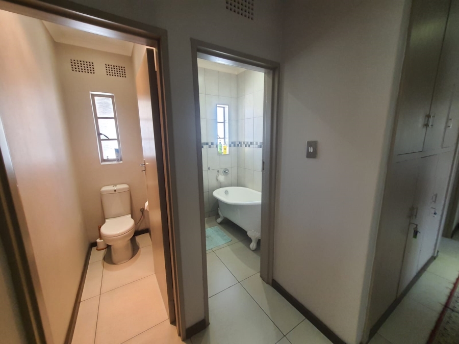 3 Bedroom Property for Sale in Vanderbijlpark SE 2 Gauteng