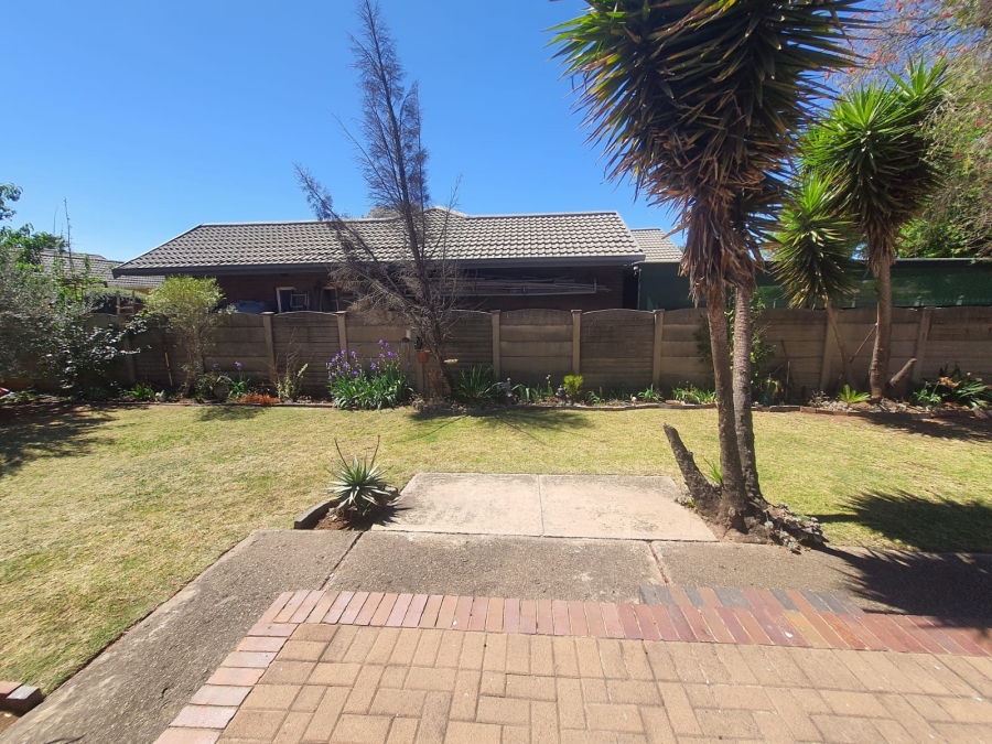 3 Bedroom Property for Sale in Vanderbijlpark SE 2 Gauteng