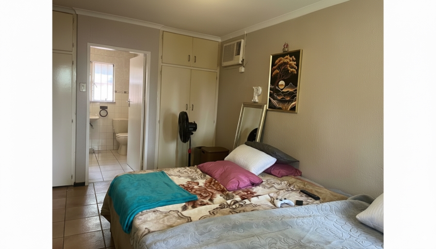 4 Bedroom Property for Sale in Vorna Valley Gauteng