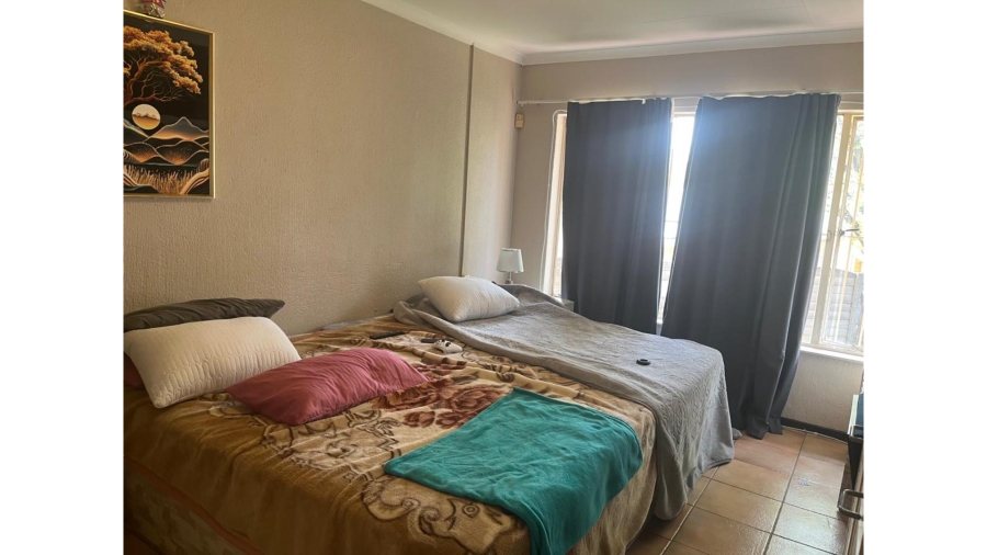 4 Bedroom Property for Sale in Vorna Valley Gauteng