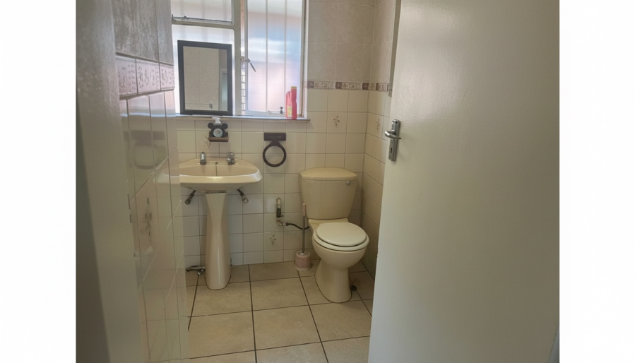 4 Bedroom Property for Sale in Vorna Valley Gauteng