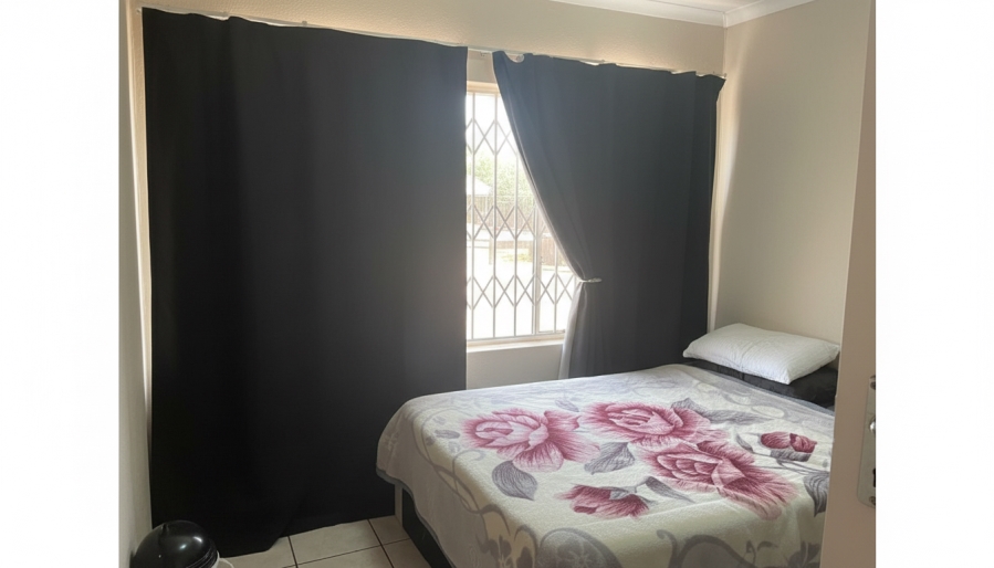 4 Bedroom Property for Sale in Vorna Valley Gauteng