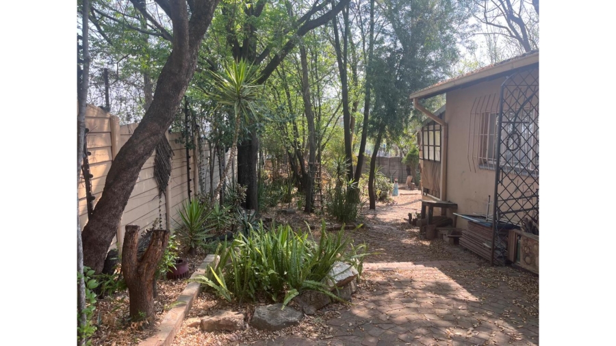 4 Bedroom Property for Sale in Vorna Valley Gauteng