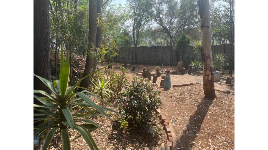 4 Bedroom Property for Sale in Vorna Valley Gauteng