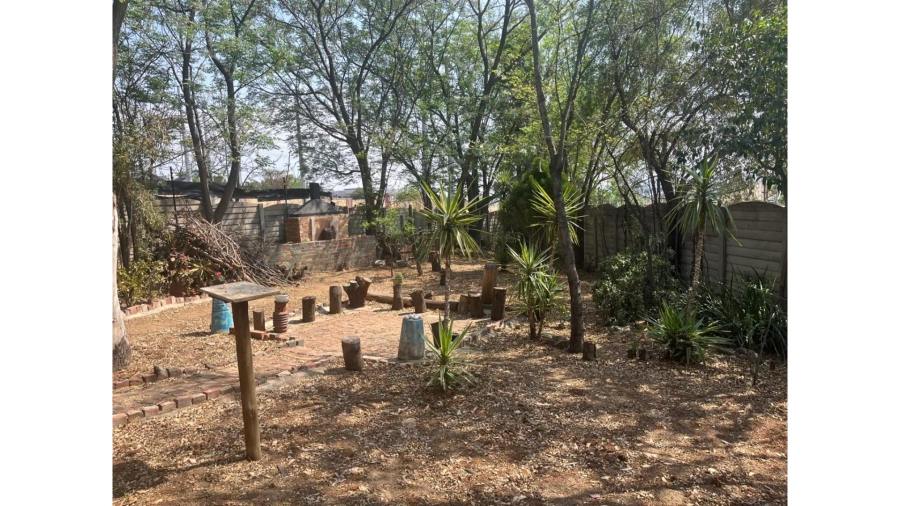 4 Bedroom Property for Sale in Vorna Valley Gauteng