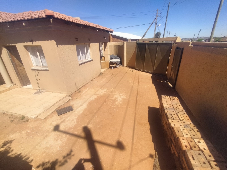 3 Bedroom Property for Sale in Kagiso Gauteng