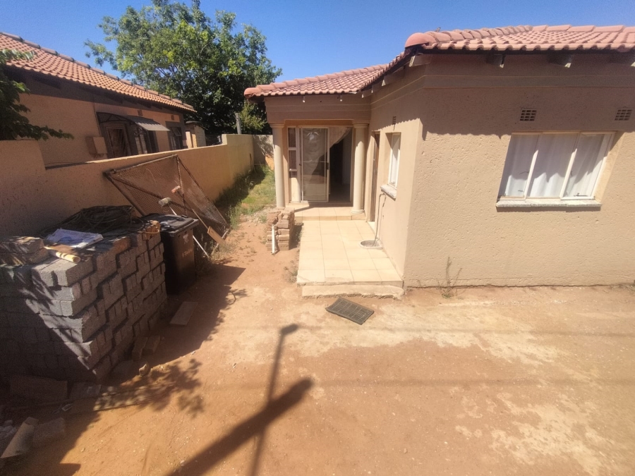 3 Bedroom Property for Sale in Kagiso Gauteng