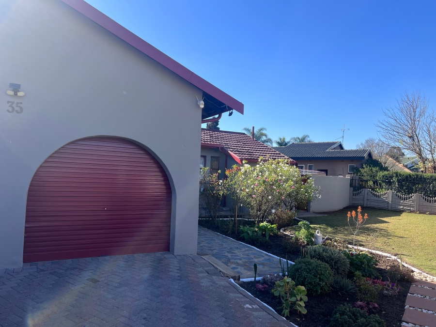 3 Bedroom Property for Sale in Brackendowns Gauteng