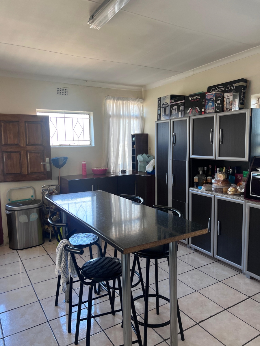 3 Bedroom Property for Sale in Brackendowns Gauteng