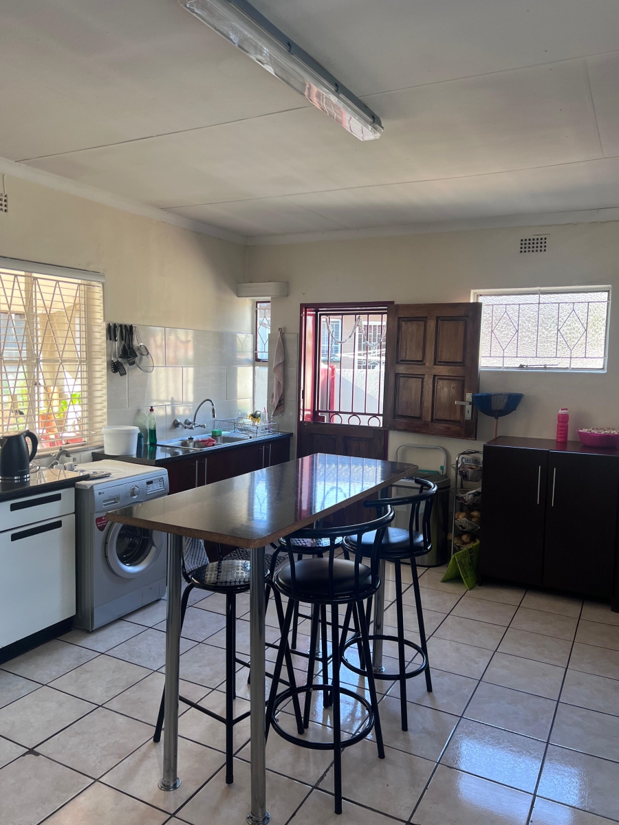 3 Bedroom Property for Sale in Brackendowns Gauteng