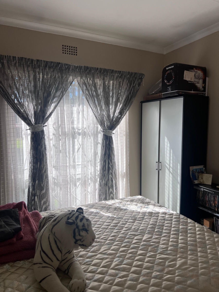 3 Bedroom Property for Sale in Brackendowns Gauteng