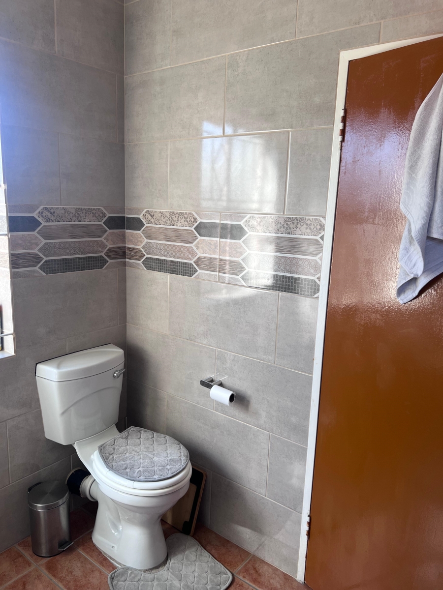 3 Bedroom Property for Sale in Brackendowns Gauteng