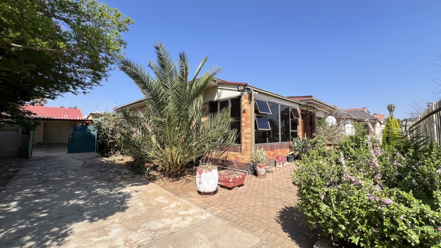 3 Bedroom Property for Sale in Krugersdorp West Gauteng