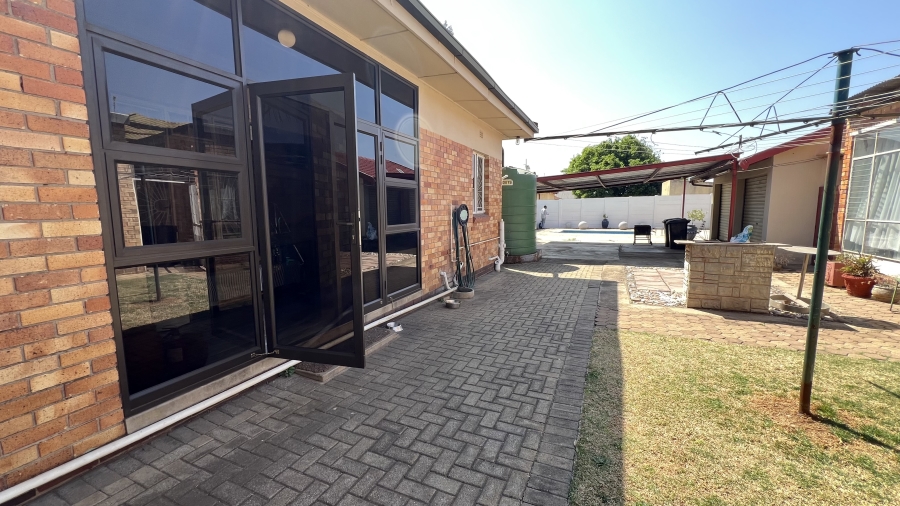 3 Bedroom Property for Sale in Krugersdorp West Gauteng