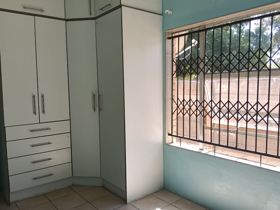 3 Bedroom Property for Sale in Greenhills Gauteng