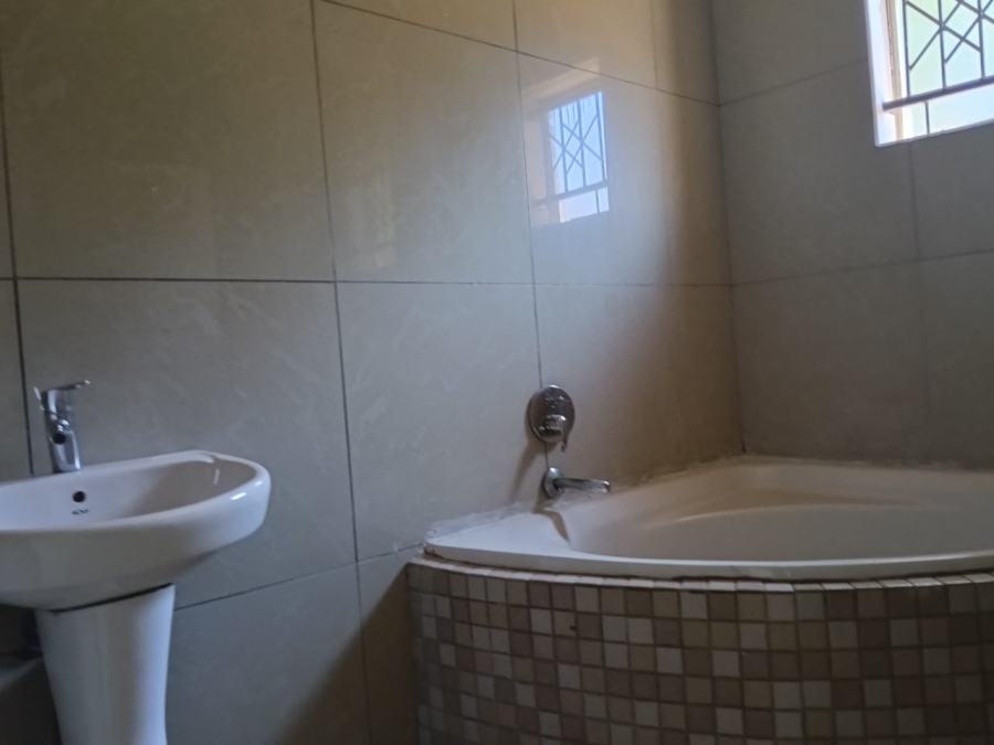 3 Bedroom Property for Sale in Greenhills Gauteng
