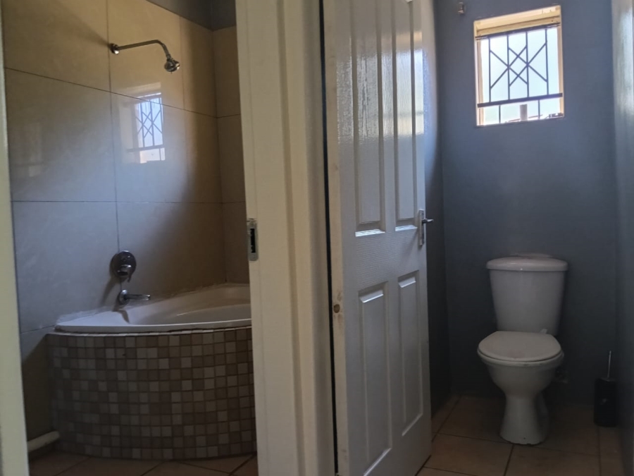 3 Bedroom Property for Sale in Greenhills Gauteng