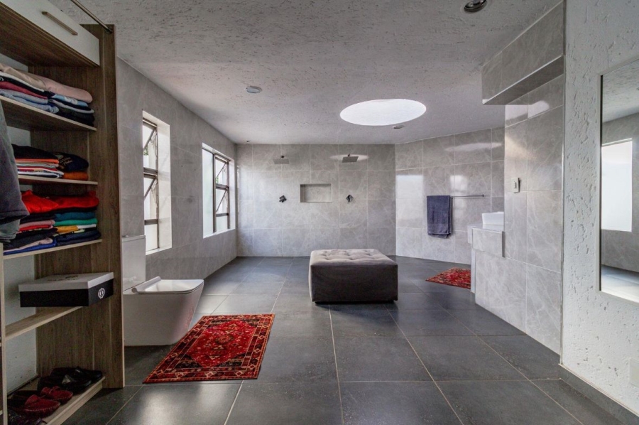 4 Bedroom Property for Sale in Lenasia South Gauteng
