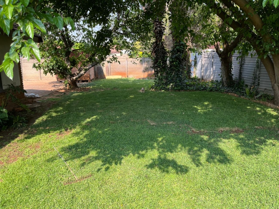 4 Bedroom Property for Sale in Flora Gardens Gauteng