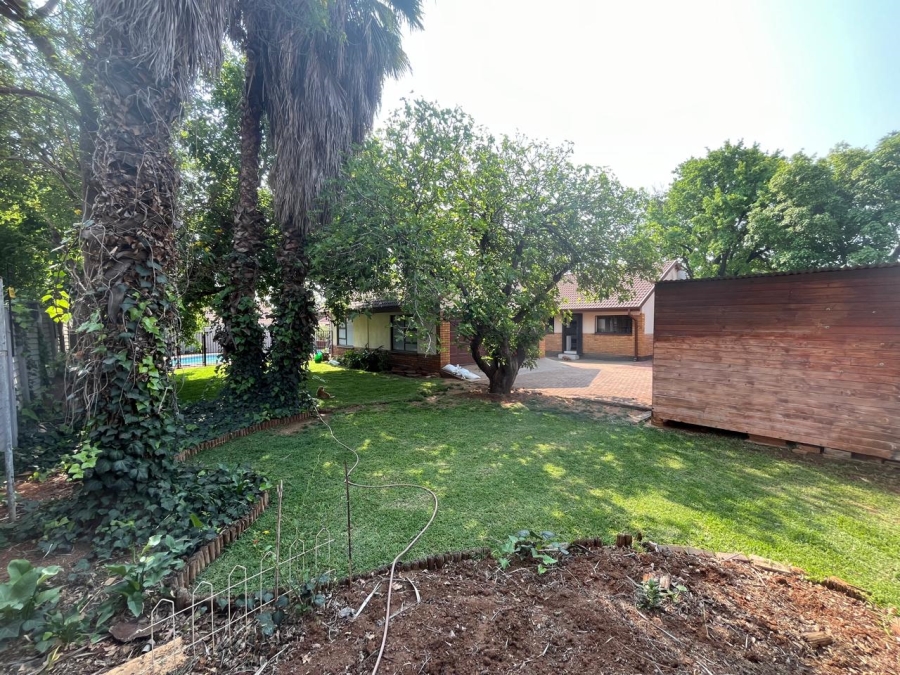 4 Bedroom Property for Sale in Flora Gardens Gauteng