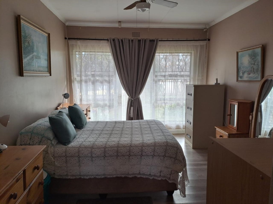 4 Bedroom Property for Sale in Flora Gardens Gauteng
