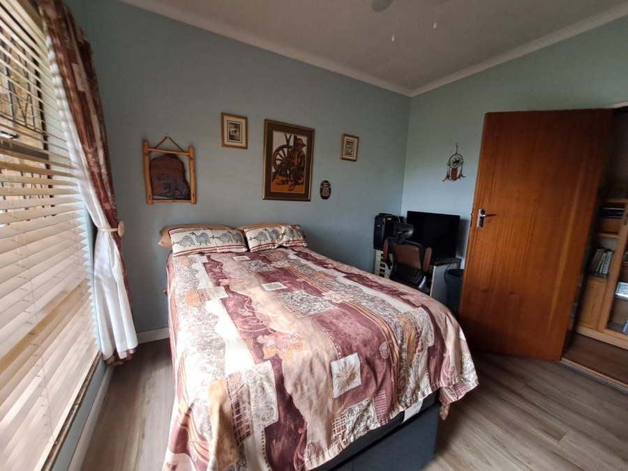 4 Bedroom Property for Sale in Flora Gardens Gauteng