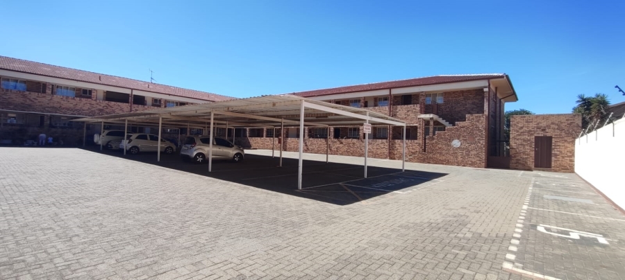 2 Bedroom Property for Sale in Greenhills Gauteng