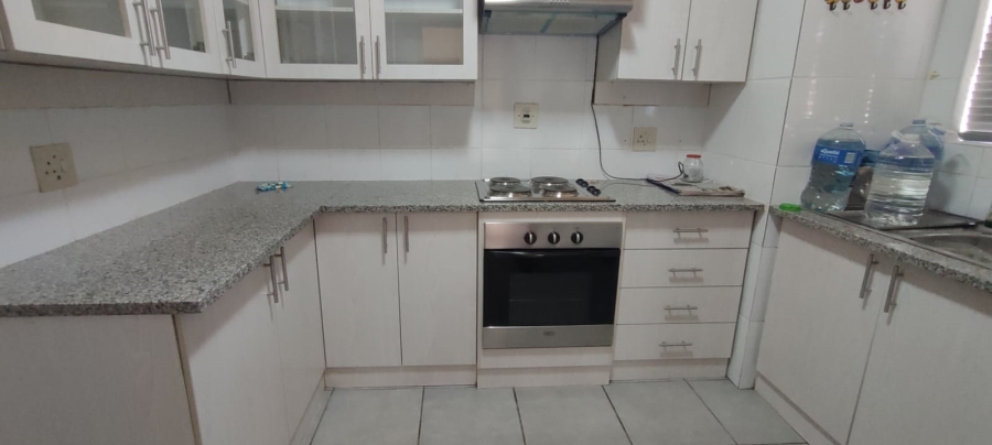 2 Bedroom Property for Sale in Greenhills Gauteng