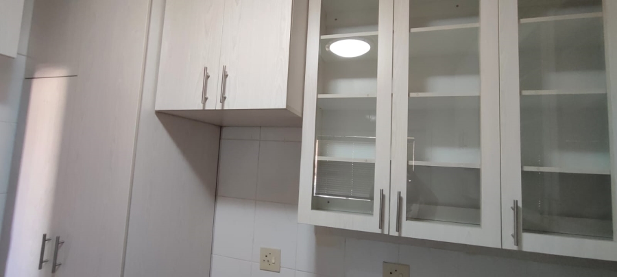 2 Bedroom Property for Sale in Greenhills Gauteng