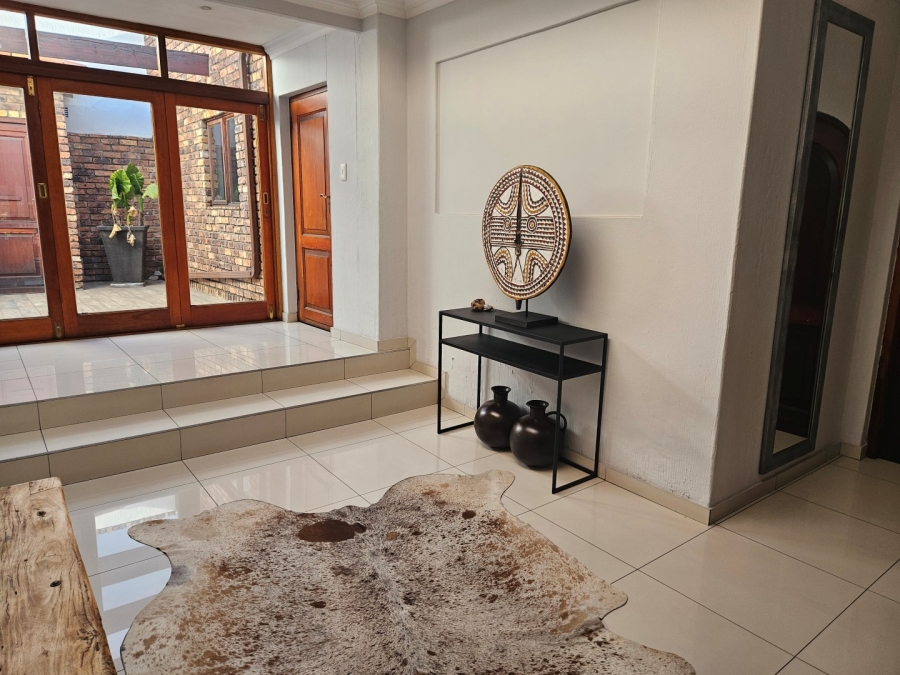 To Let 3 Bedroom Property for Rent in Atholl Gauteng