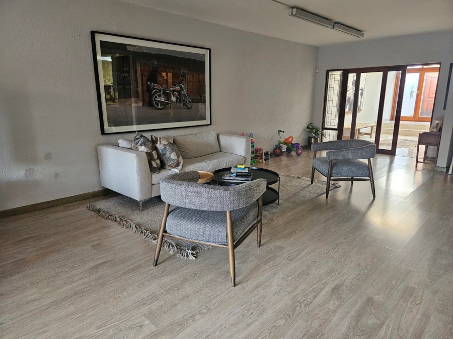 To Let 3 Bedroom Property for Rent in Atholl Gauteng